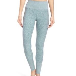 ALO High Waist Lounge Leggings green